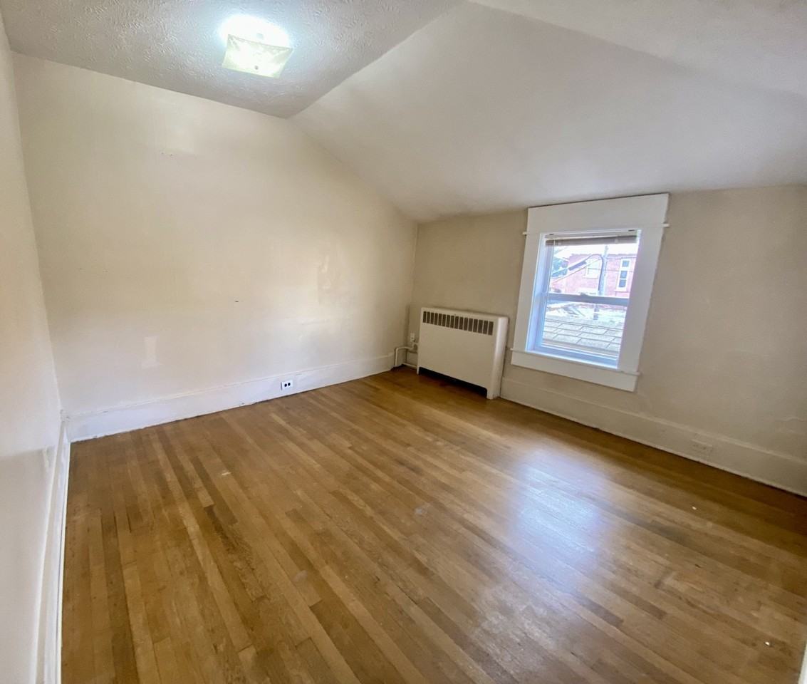 777 West Market Street - Photo 2 of 10