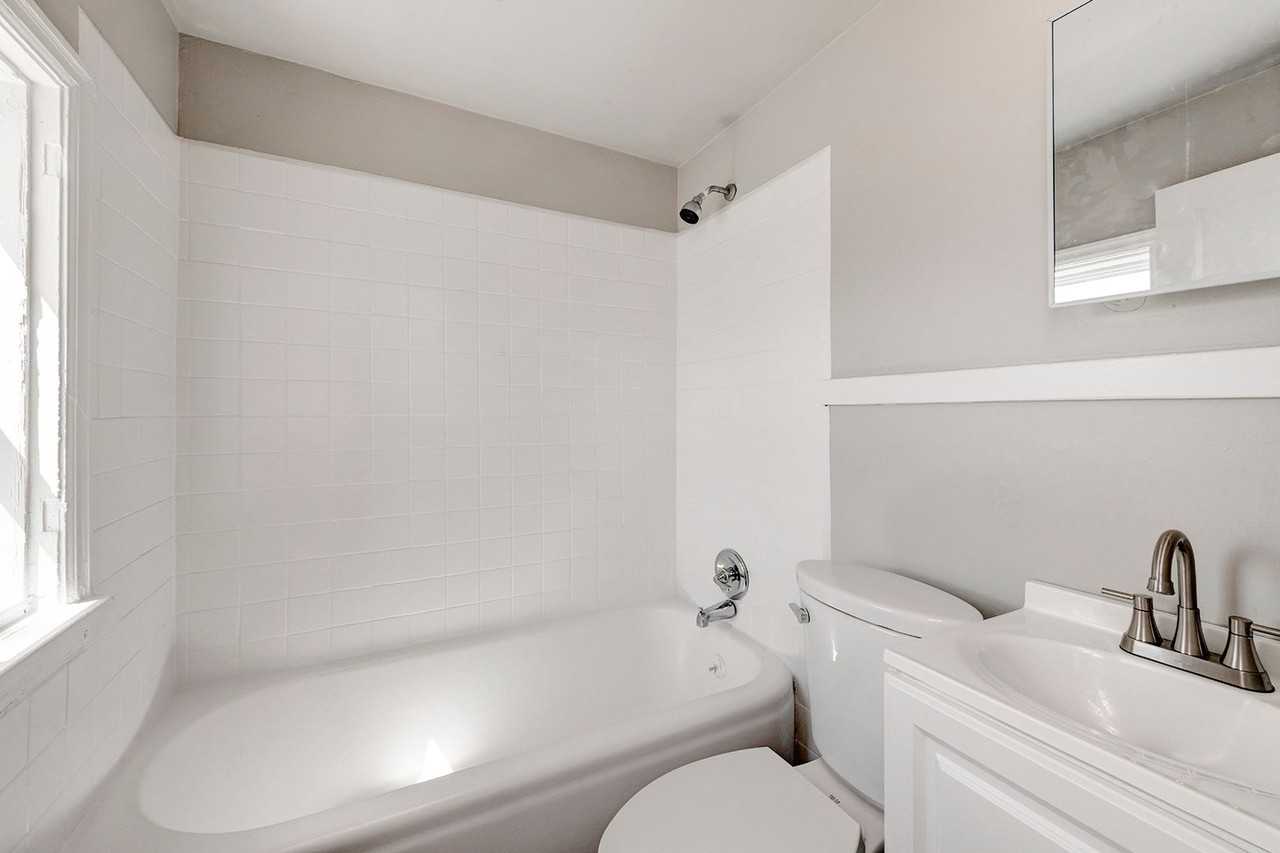 2143 N Lafayette St - Photo 3 of 14