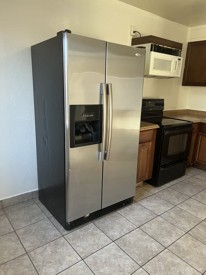 1485 // 3865 N Tyndall Ave #3 - Photo 5 of 10