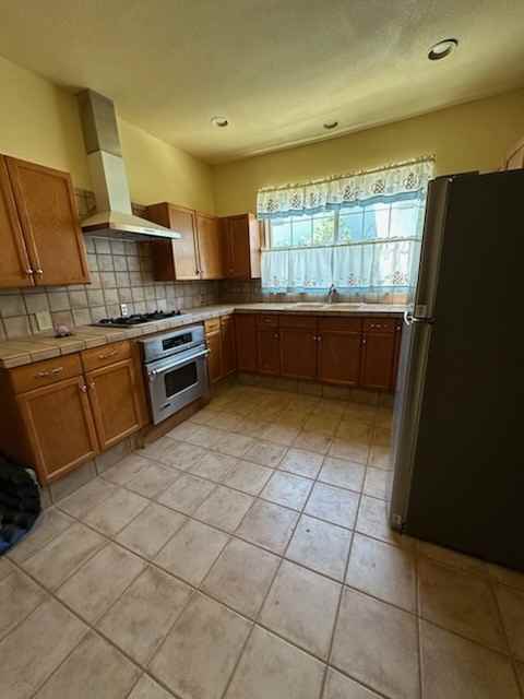 960 North Van Ness Avenue - Photo 7 of 12