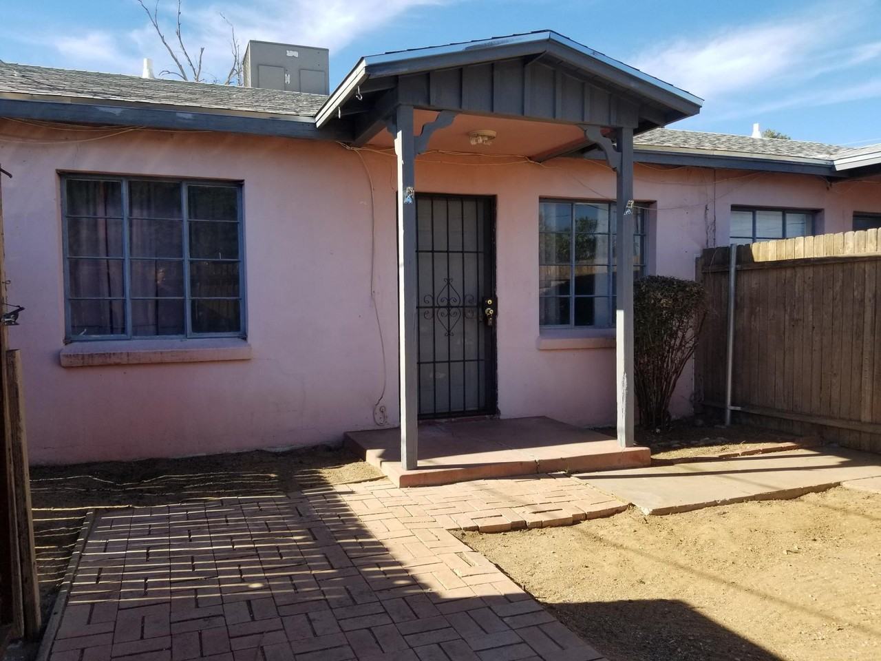 2307 North Treat Avenue - Photo 2 of 14