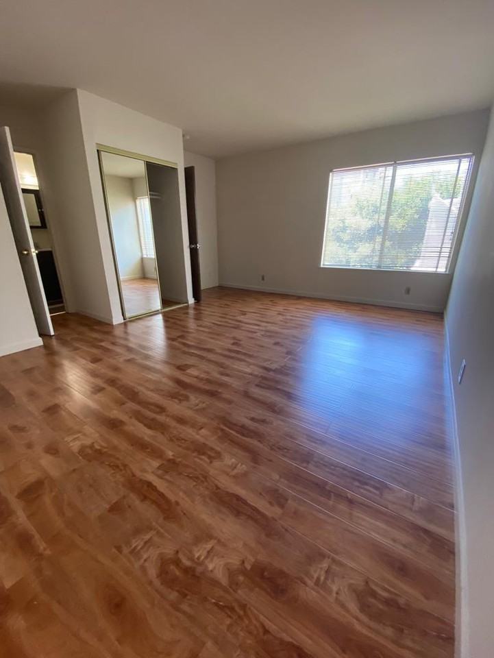 2218 Haste Street - Photo 4 of 25