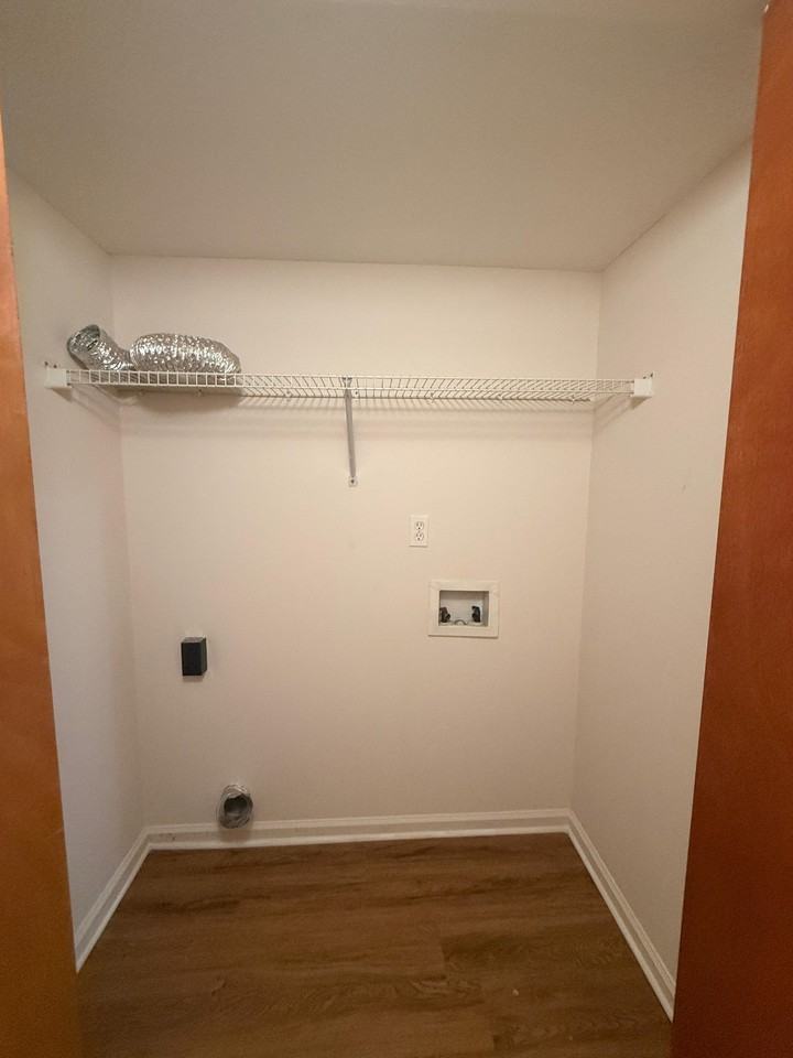 702 Meadowbrook Drive - Photo 3 of 9