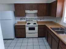 313 W Sycamore - Photo 1 of 1