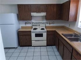 313 W Sycamore - Photo 1 of 1