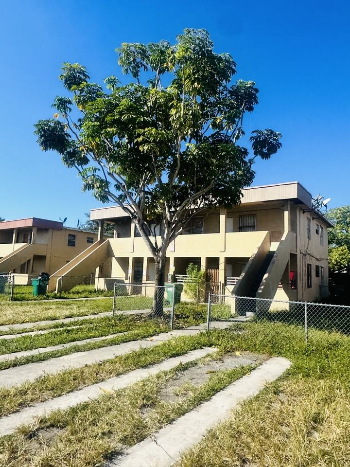 ROCKY APARTMENTS LLC - Photo 2 of 22