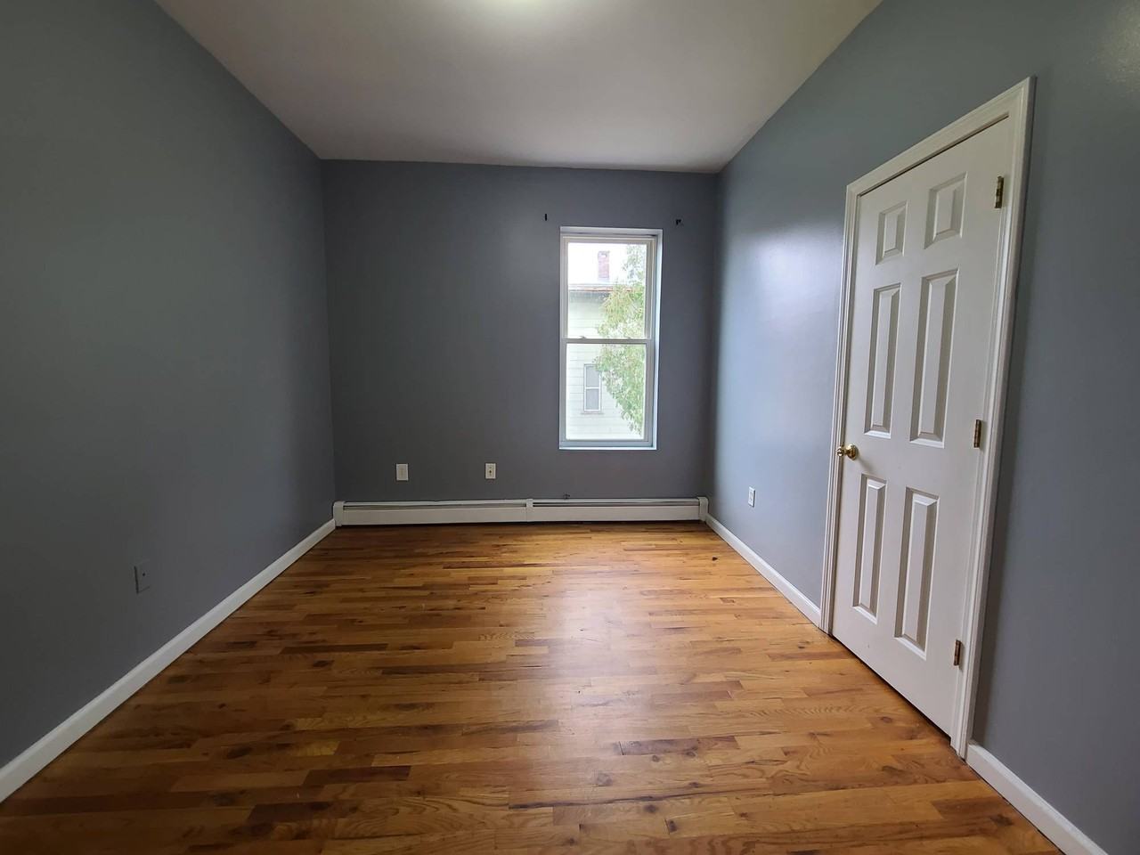 331 Park Street - Photo 5 of 24