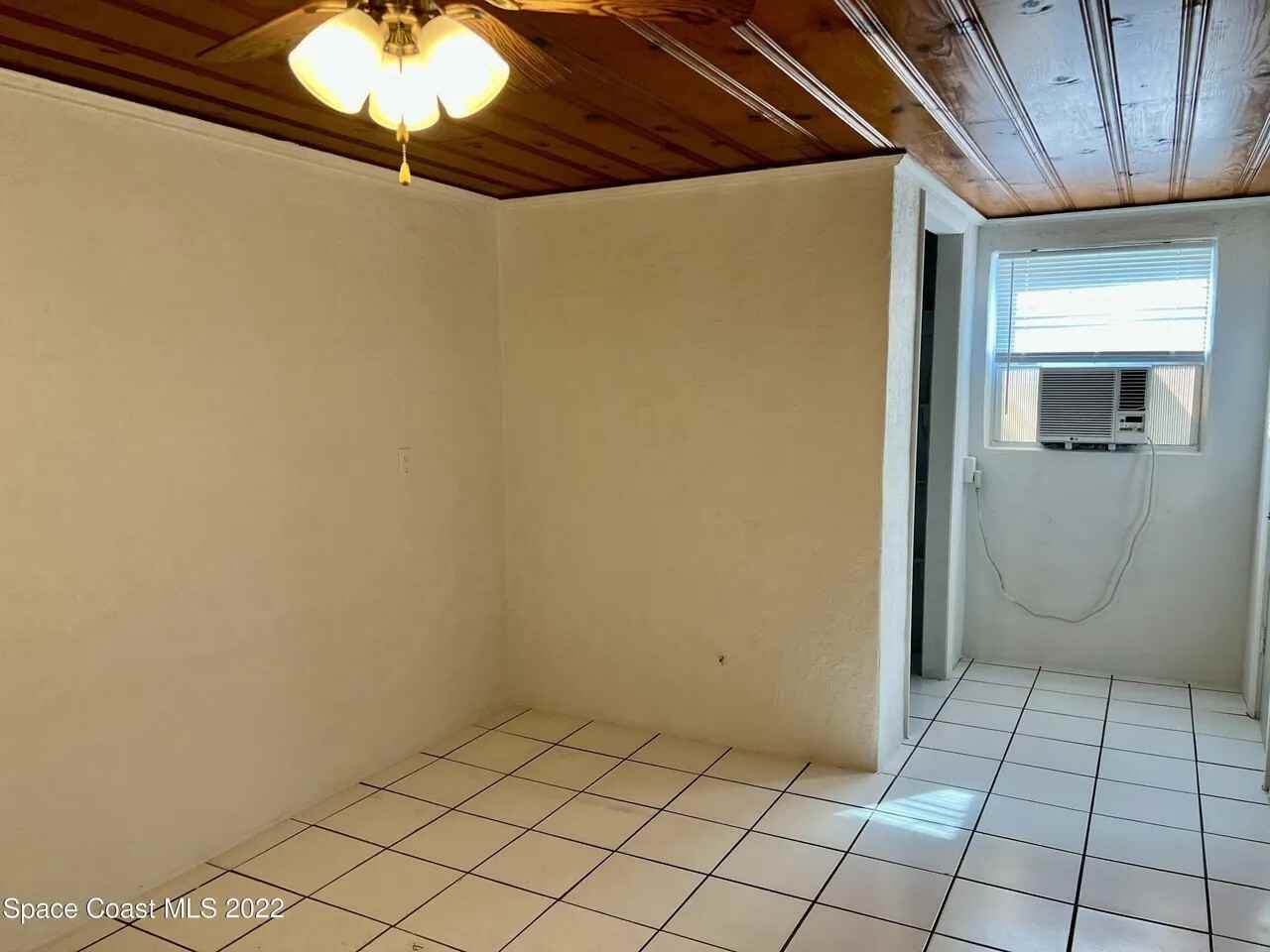 441 Vickers Street - Photo 2 of 8