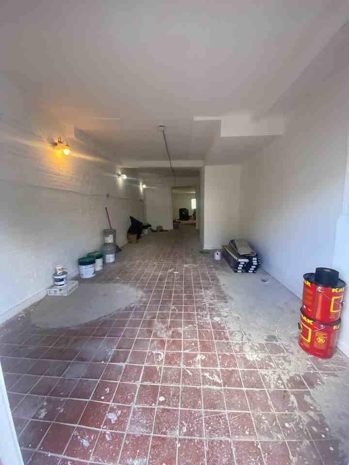 912 Park Street - Photo 4 of 34