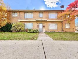 featured image of 2530 Pleasant St