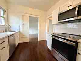 featured image of 5234 University Way Ne