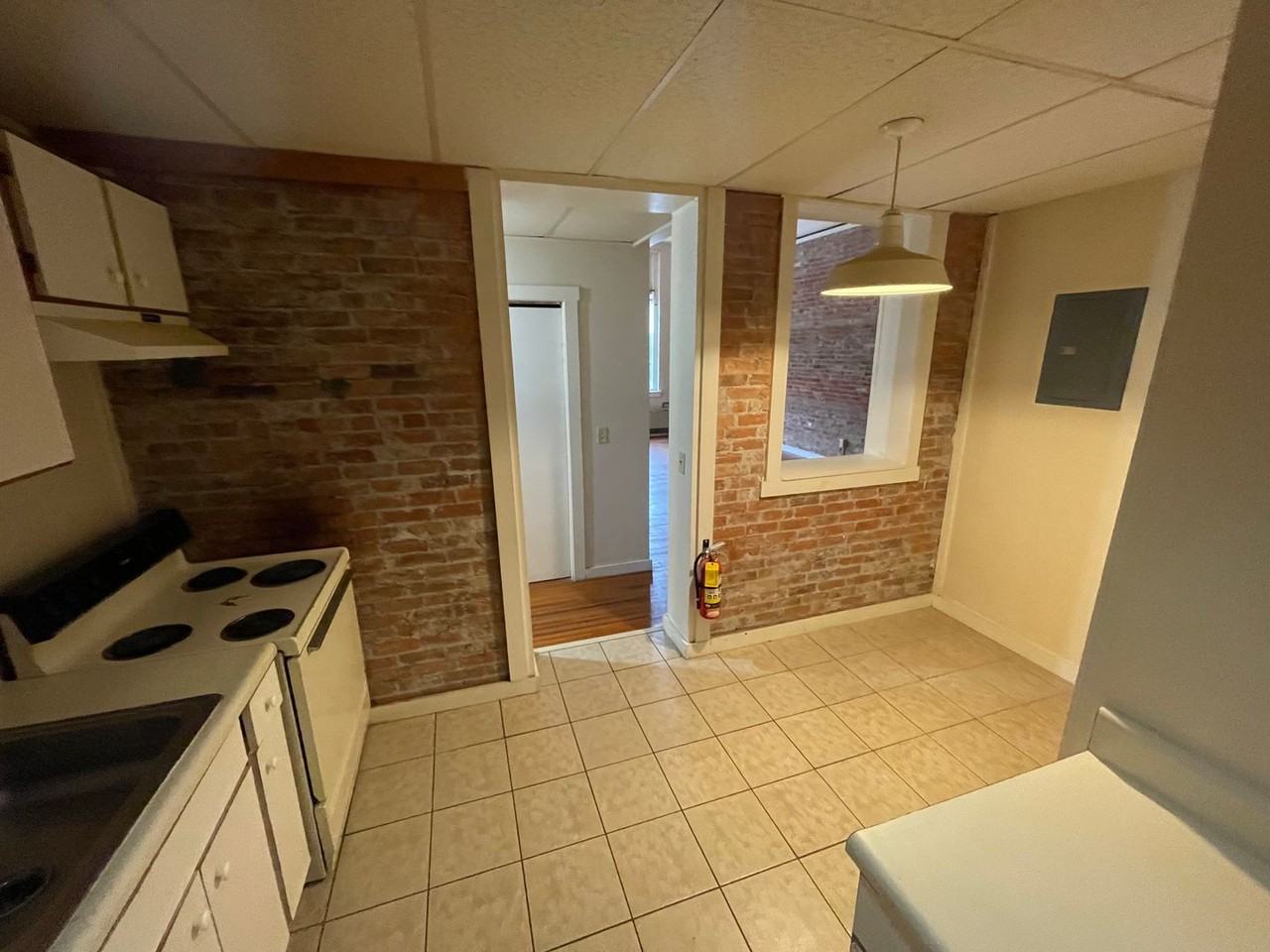 41 Academy Street - Photo 7 of 37