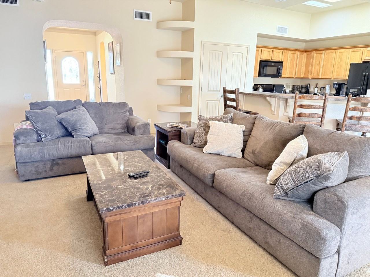 5703 Ireland Dr - Photo 2 of 18