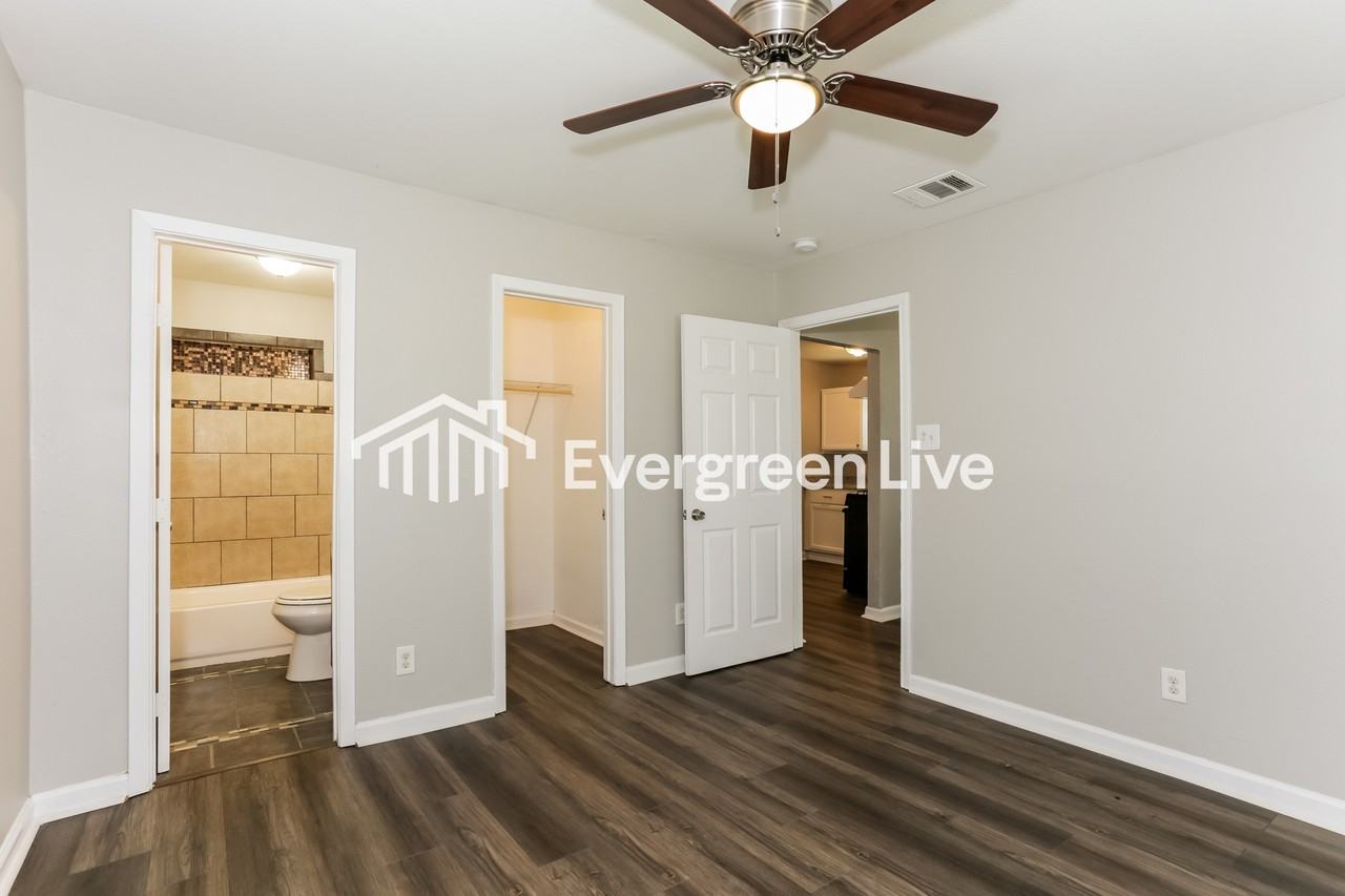 8914 Cardella Ave - Photo 7 of 12