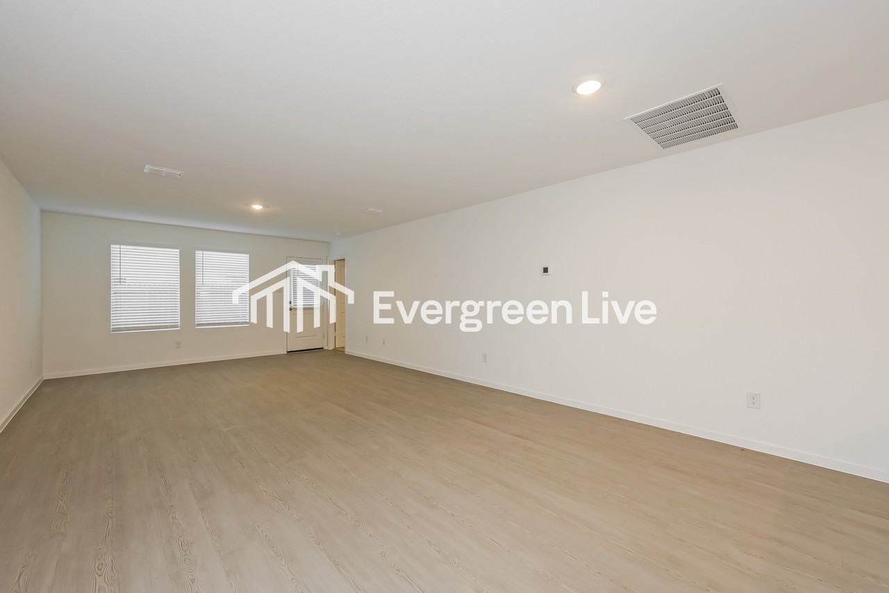 1648 Stellar Sea Ln - Photo 3 of 11