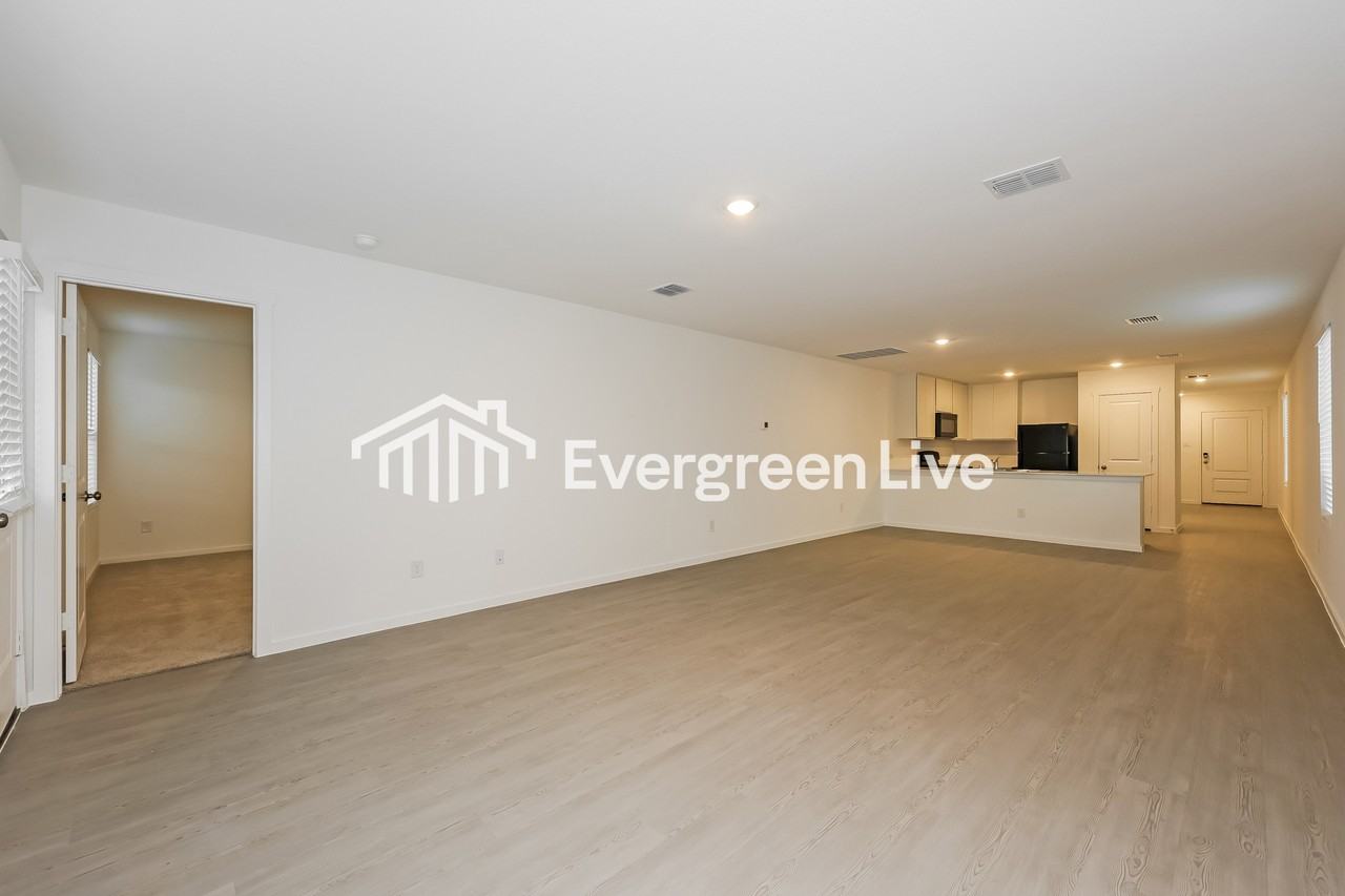 1648 Stellar Sea Ln - Photo 4 of 11