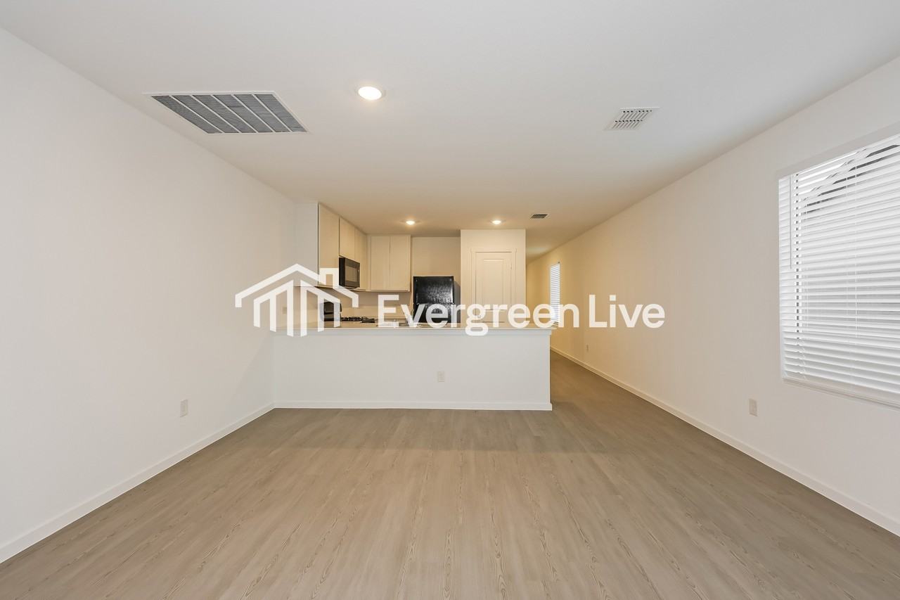 1648 Stellar Sea Ln - Photo 5 of 11