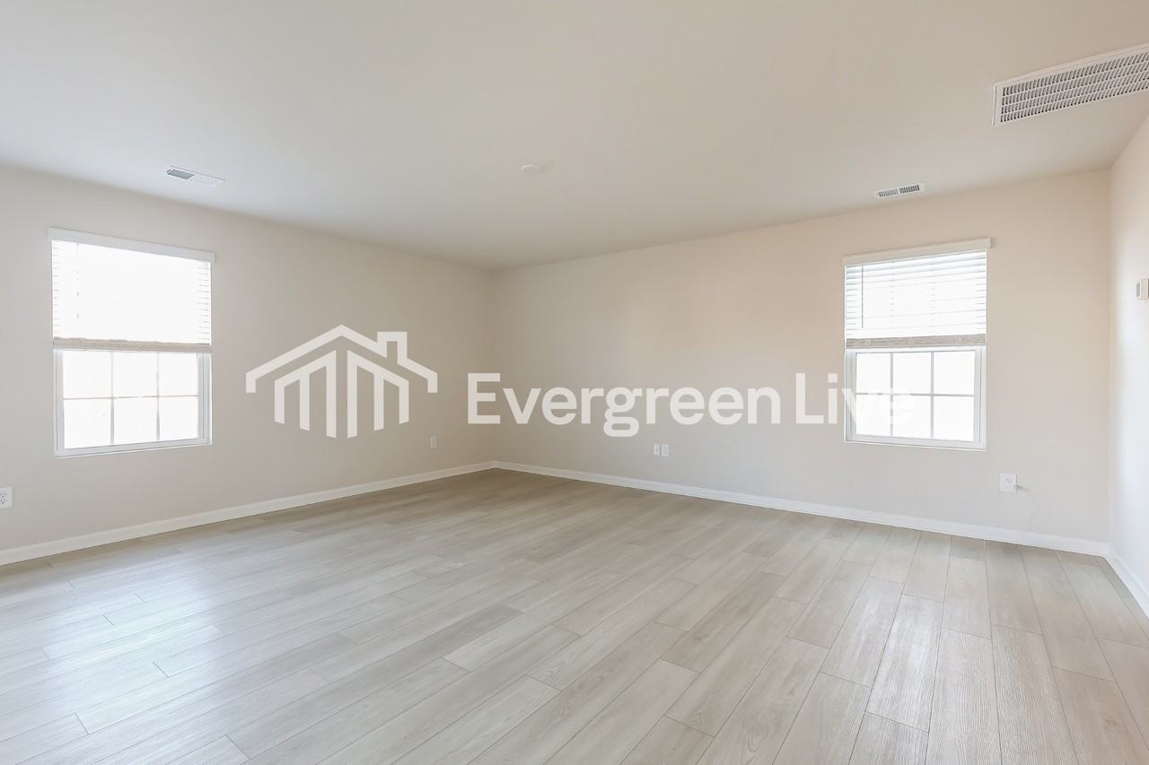 108 Meadow Gate Court - Photo 4 of 16