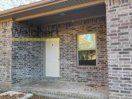 featured image of 719 N 5th St