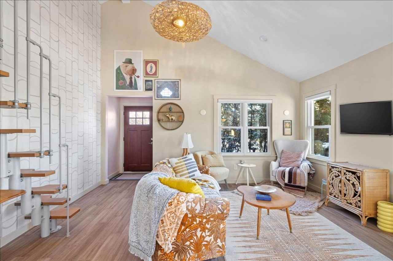 1702 Avenue C - Photo 6 of 15