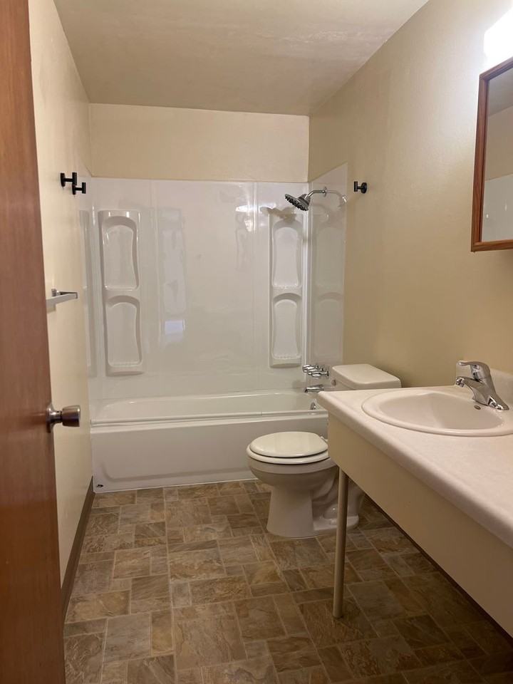 4564 Valley West Blvd - Photo 3 of 11