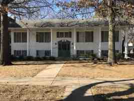 featured image of 909 Constitution Street