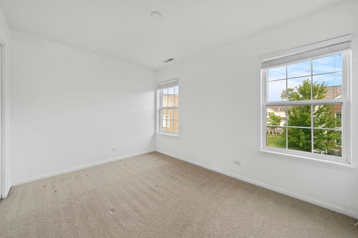 10 Carrington Cir - Photo 3 of 18