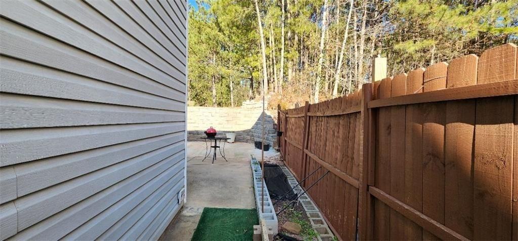 3825 Jackson Shoals Ct - Photo 3 of 3
