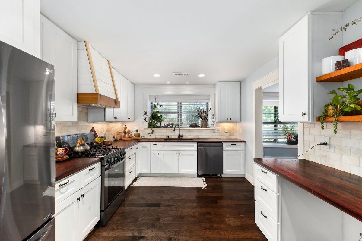 2710 Colonial Dr - Photo 7 of 16