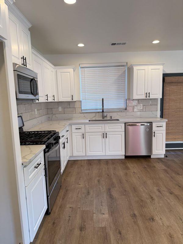 595 Ventura Street ##B - Photo 5 of 10