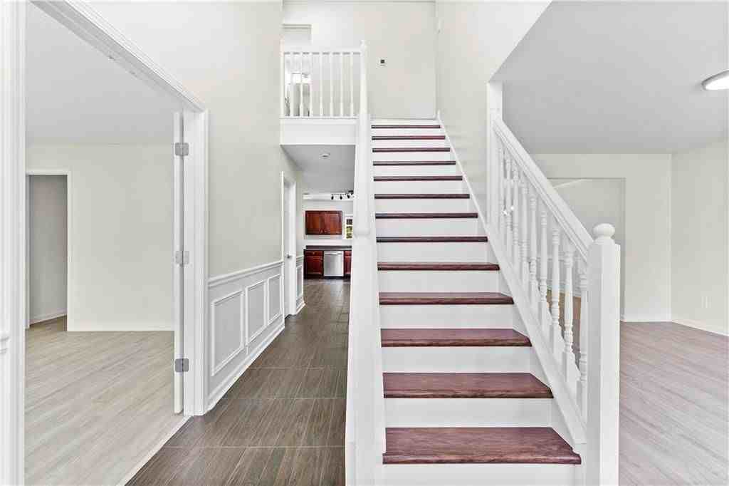 1893 Tulip Petal Rd - Photo 3 of 40