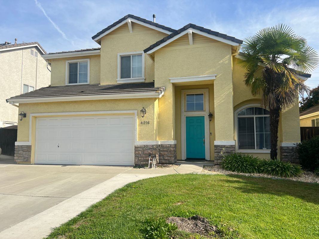 4216 Heritage Ct - Photo 2 of 41