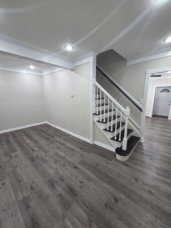 537 Harrington St - Photo 2 of 5