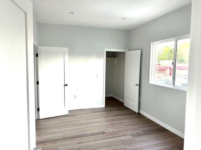 19421 Ventura Blvd ##4 - Photo 6 of 28