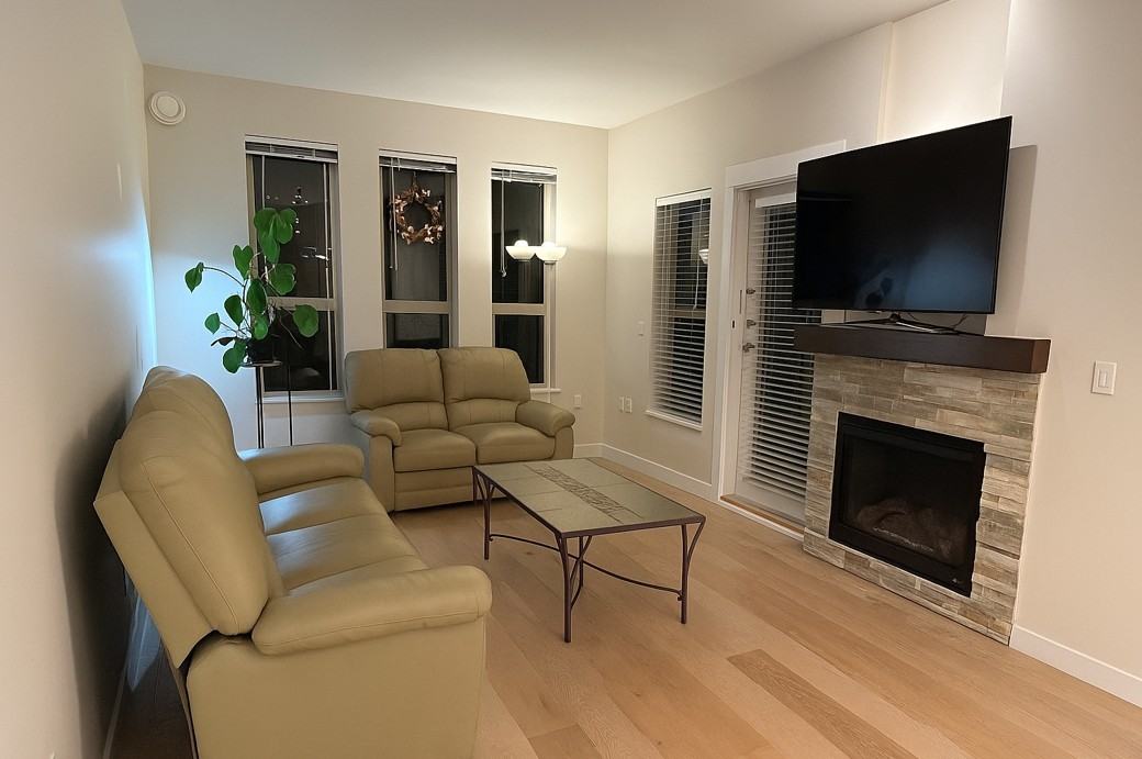 1468 Saint Andrews Avenue #3rd Floor - Photo 3 of 12