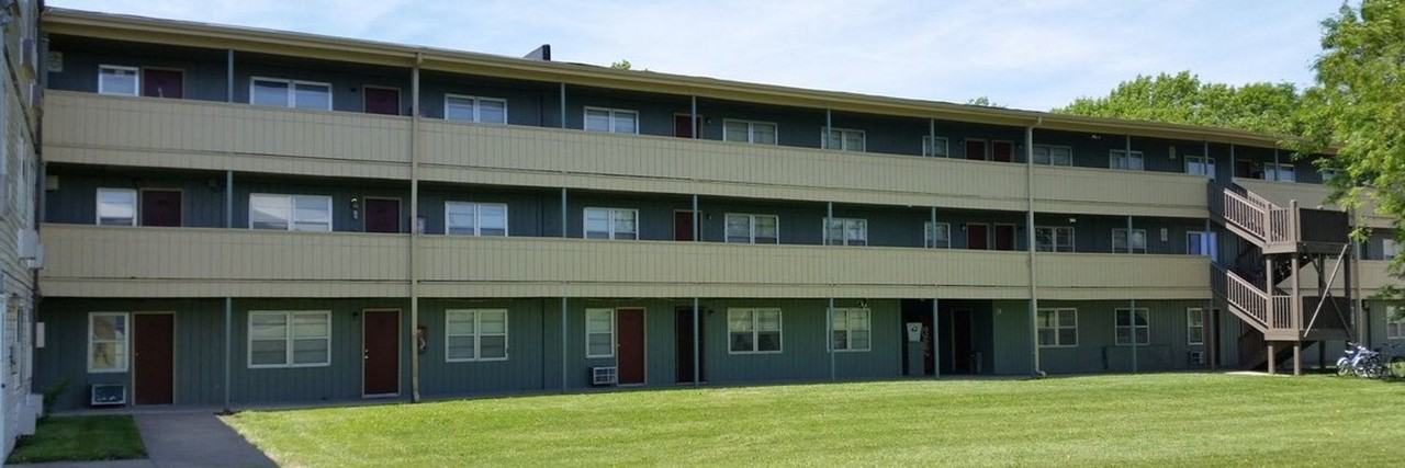 Courtyard Apartments - Photo 2 of 3