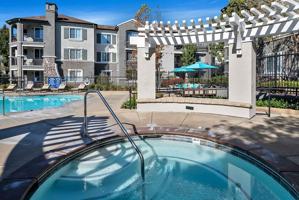 featured image of 1 Amberstone Ln