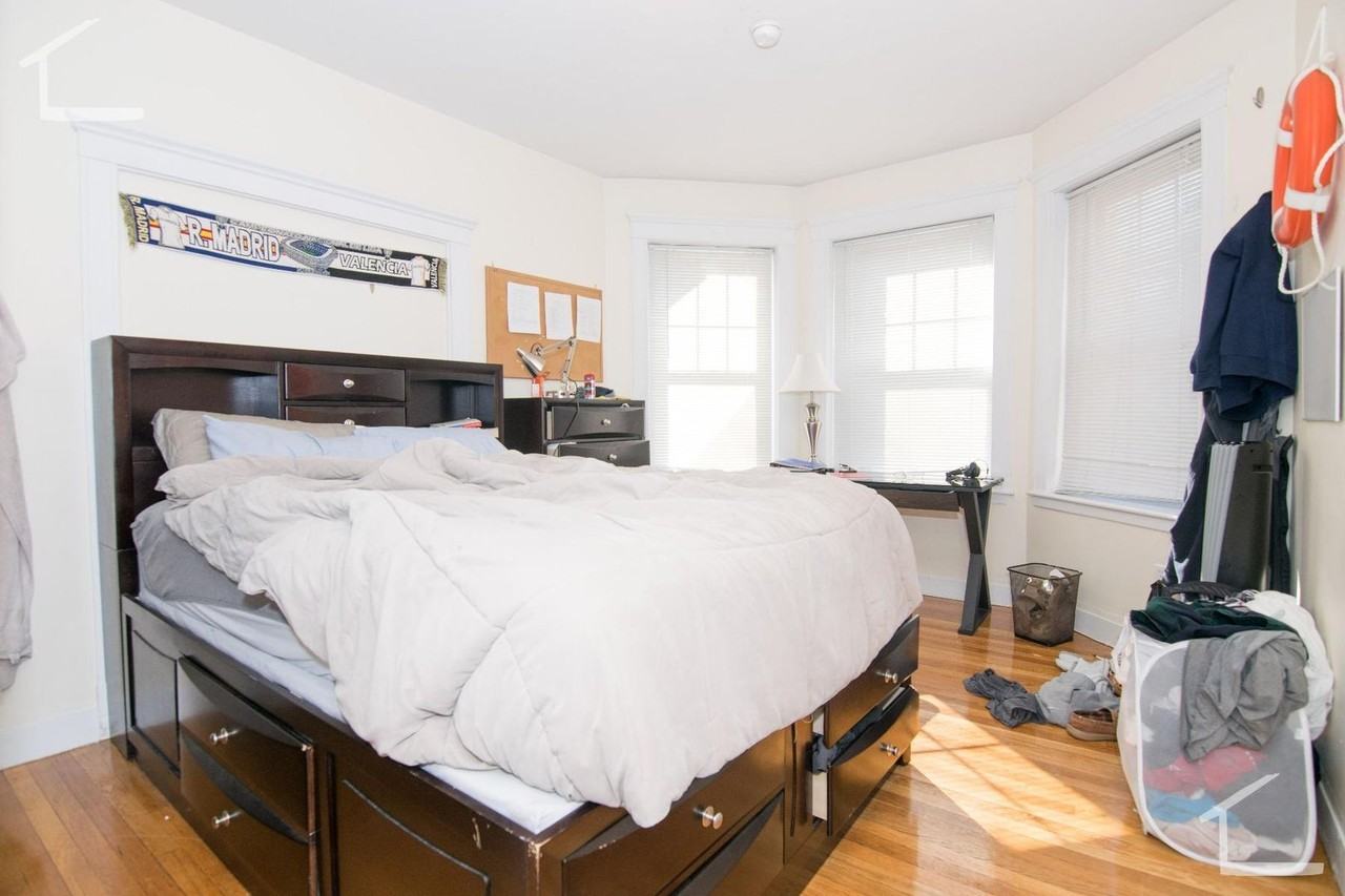 63 Gibbs St - Photo 2 of 7