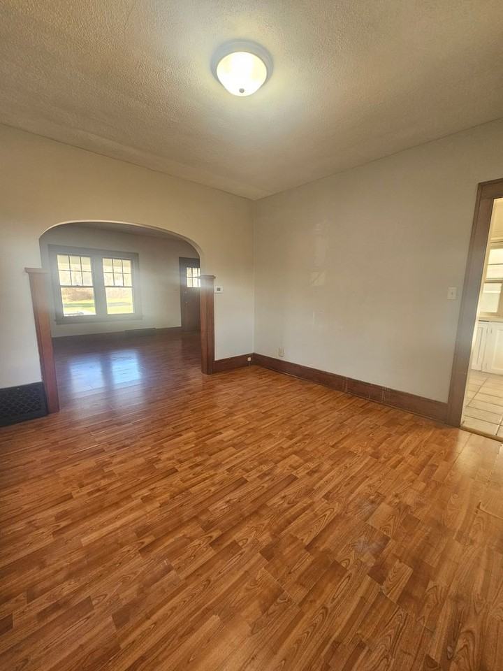 1819 Grand Avenue - Photo 7 of 14