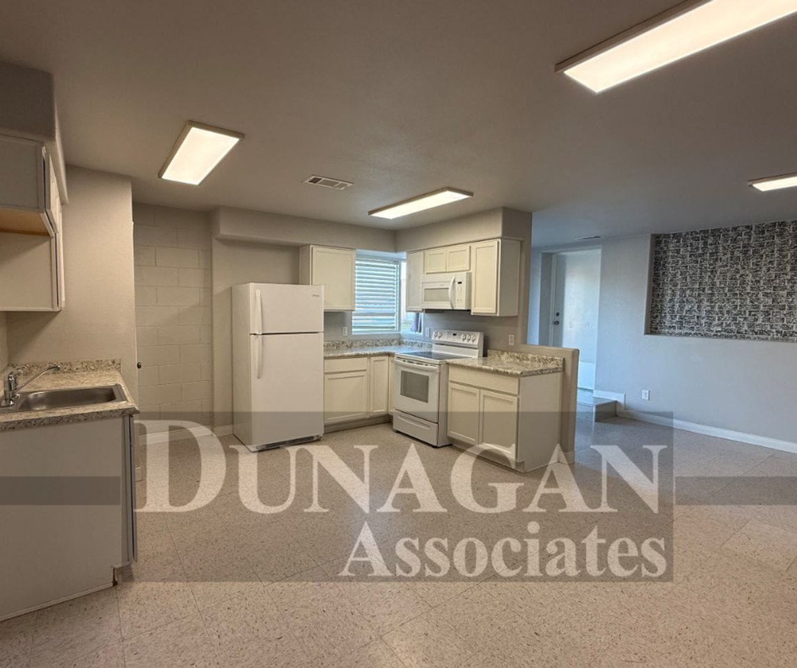 2 Bedroom - Photo 2 of 6