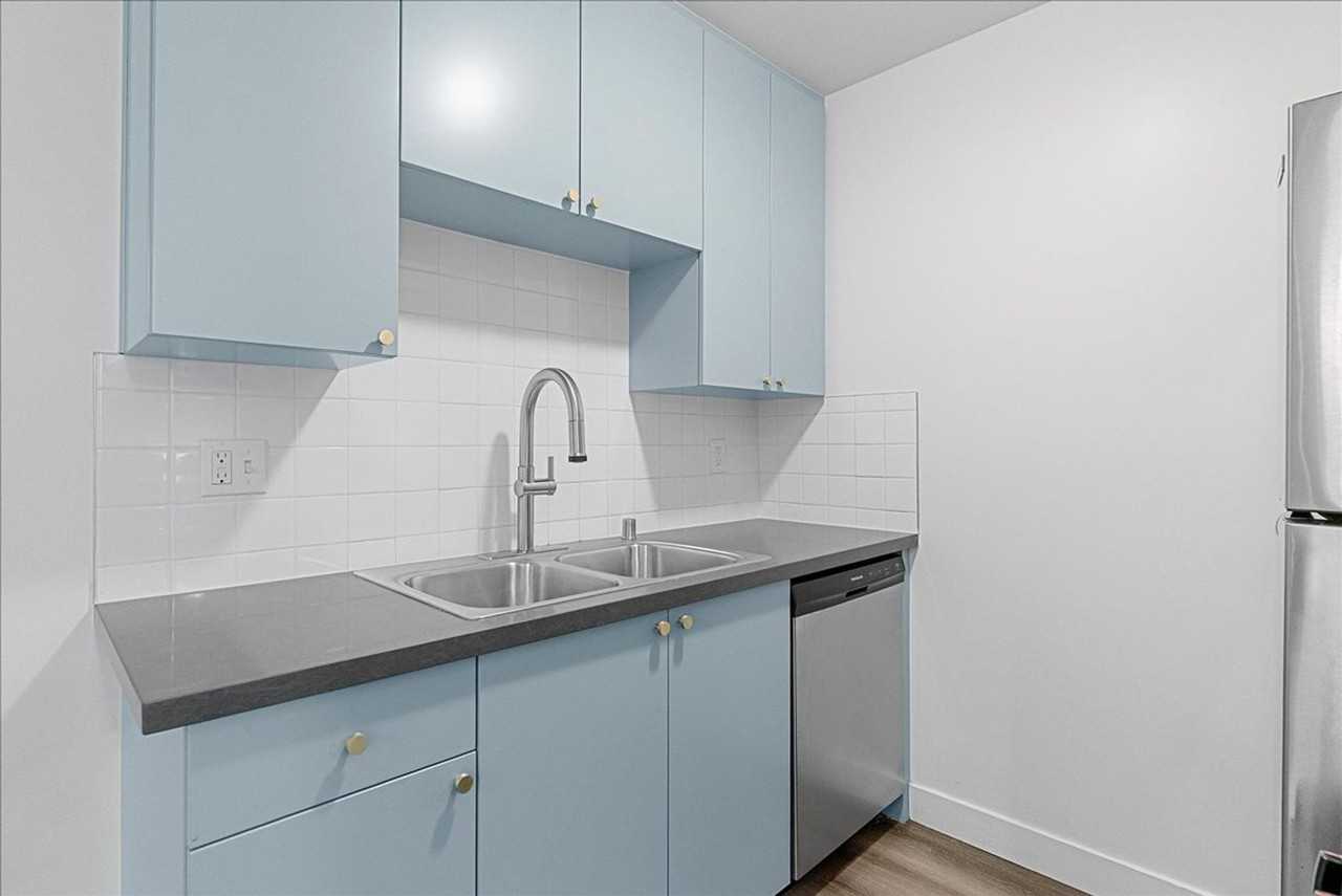 2736 Pomeroy Ave - Photo 2 of 13