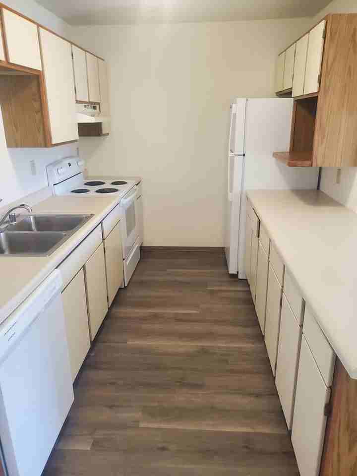 Villa DeNevue - Photo 4 of 26