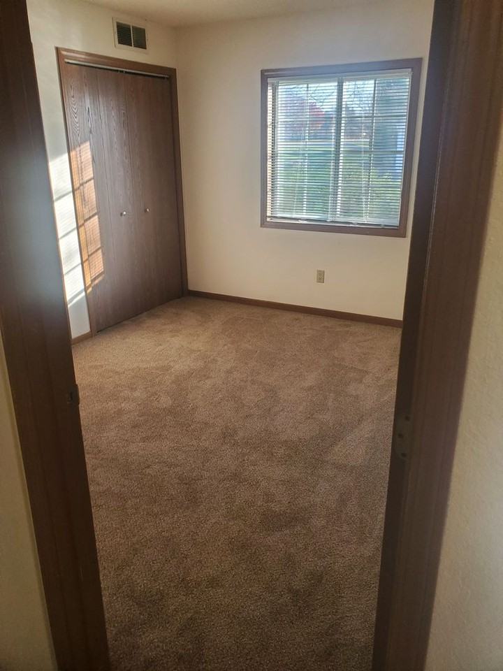 Villa DeNevue - Photo 7 of 24