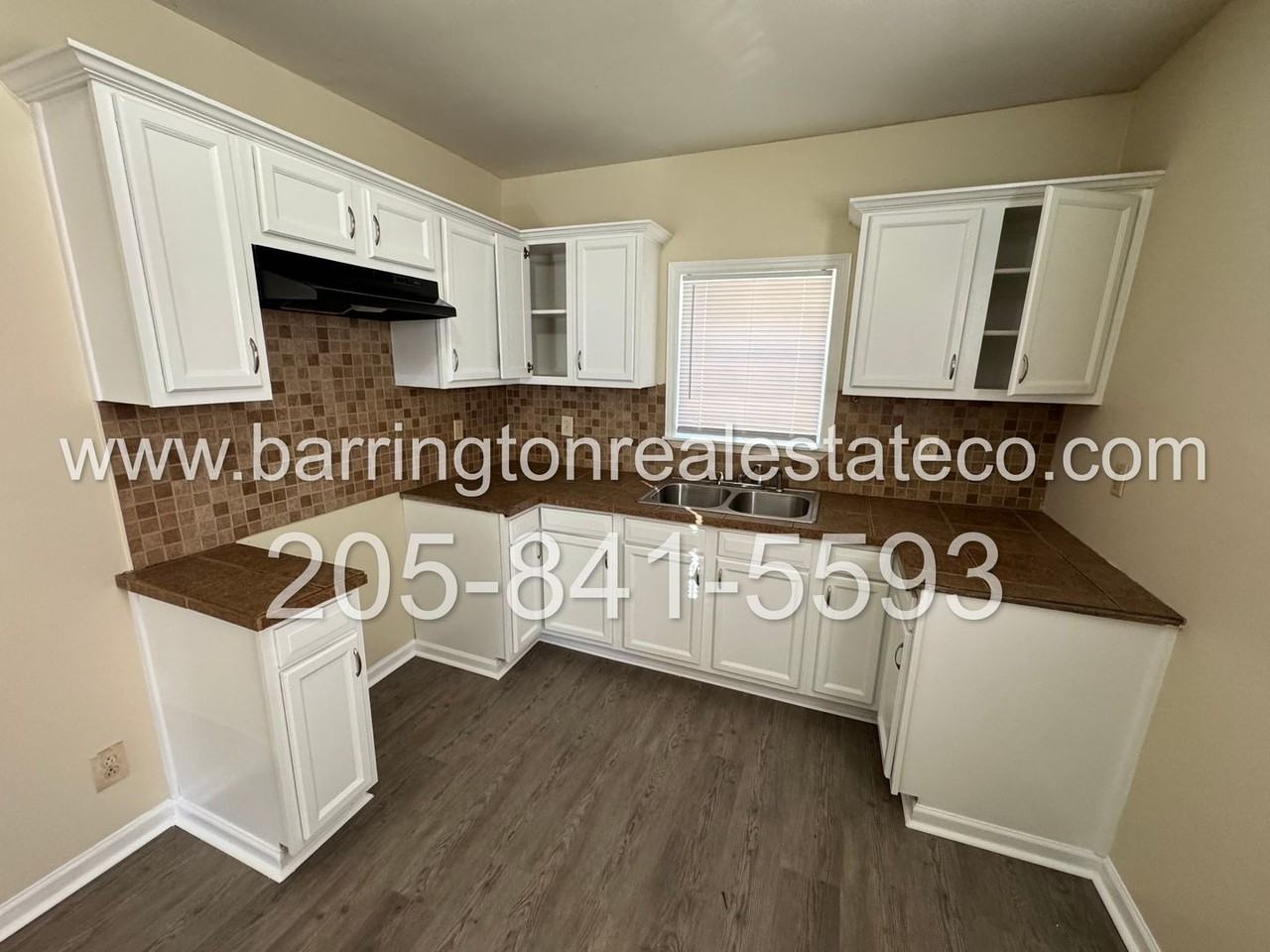 5301 Court H - Photo 3 of 5