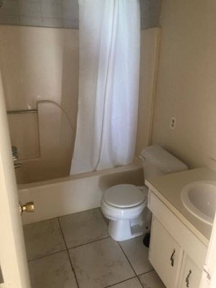 Pine Village Dr - Photo 5 of 7