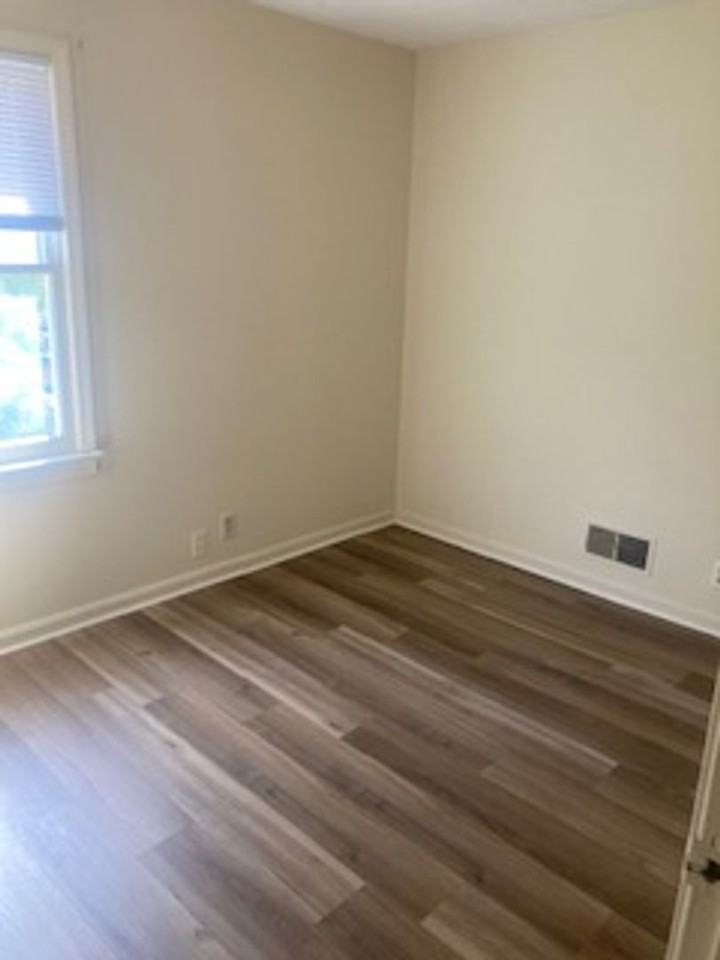 Pine Village Dr - Photo 6 of 7