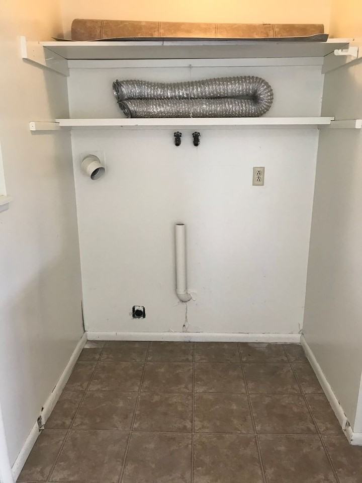 1515 S Black Ave - Photo 7 of 27