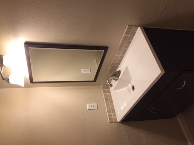 1920 Back Bay Dr - Photo 4 of 22