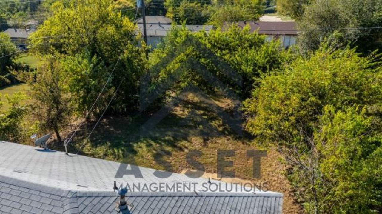 3721 Parkwoods Ln - Photo 6 of 24