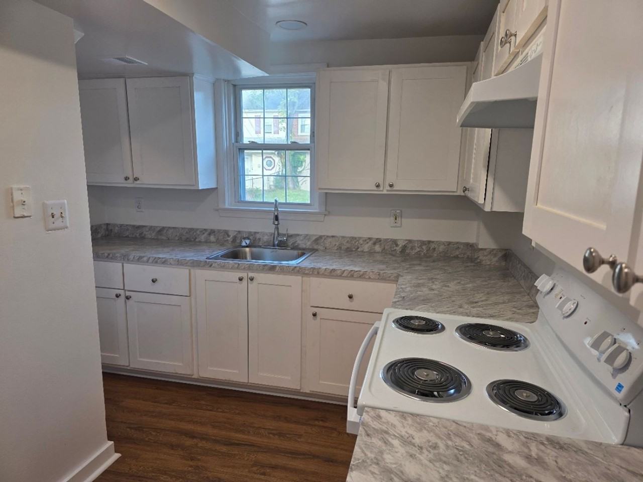 4 S Cannon Dr - Photo 7 of 22